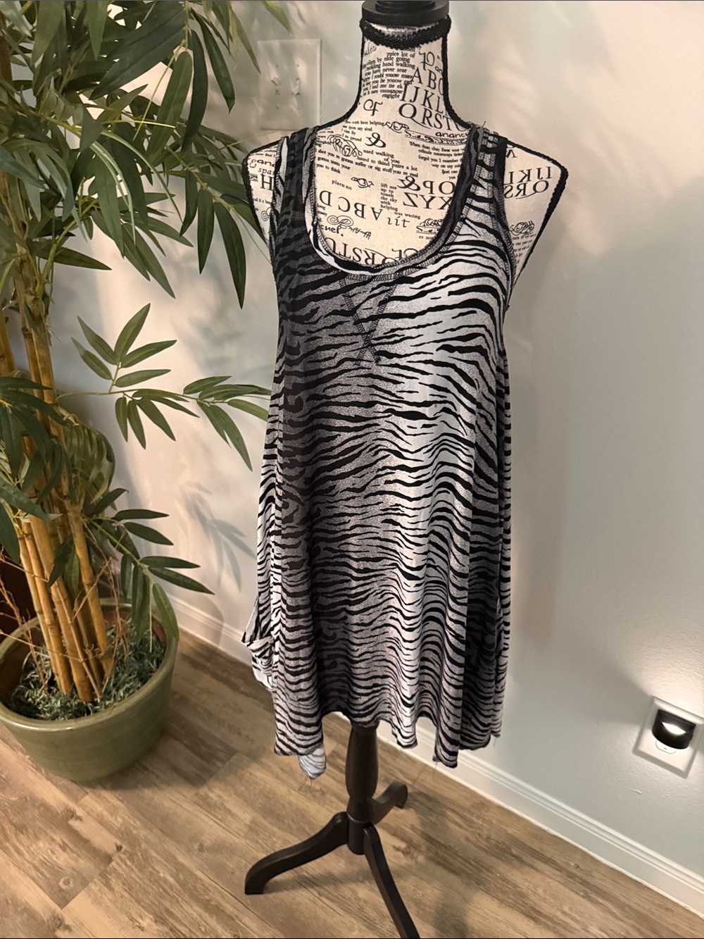 Women's Black and Gray Zebra-Print Racerback Tank Top